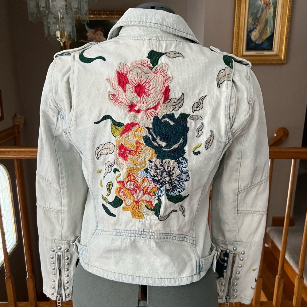 BLANK NYC S Embroidered Floral Flower Denim Jacket mothers Day - Picture 3 of 10